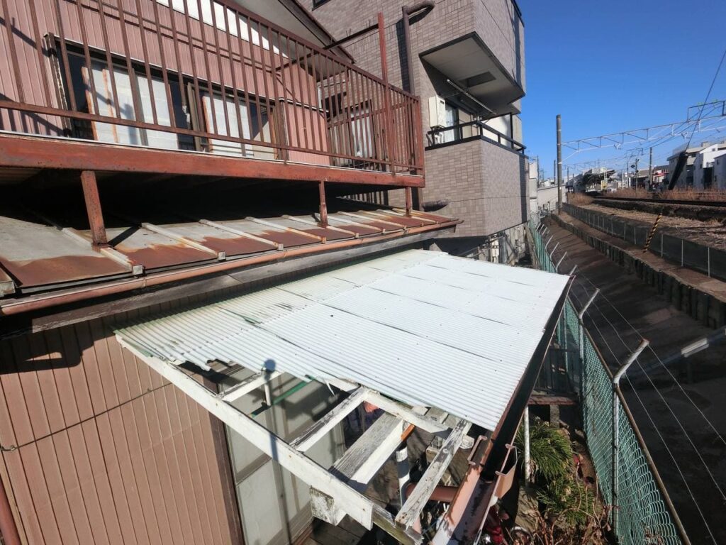 突風で棟板金が飛んだ！横浜市港北区で建物調査